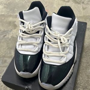 Air Jordan 11 Retro Low Men's Emerald Easter 2018 size 10 sold as is